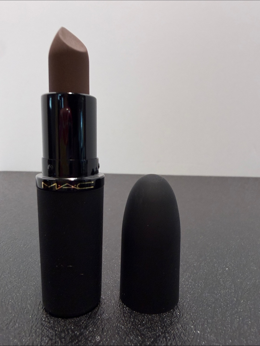 MAC Cosmetics Matte Lipstick — Taupe Nude Brown 900 Chestnut
